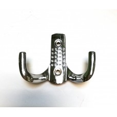 Крючок  малый с точками хром